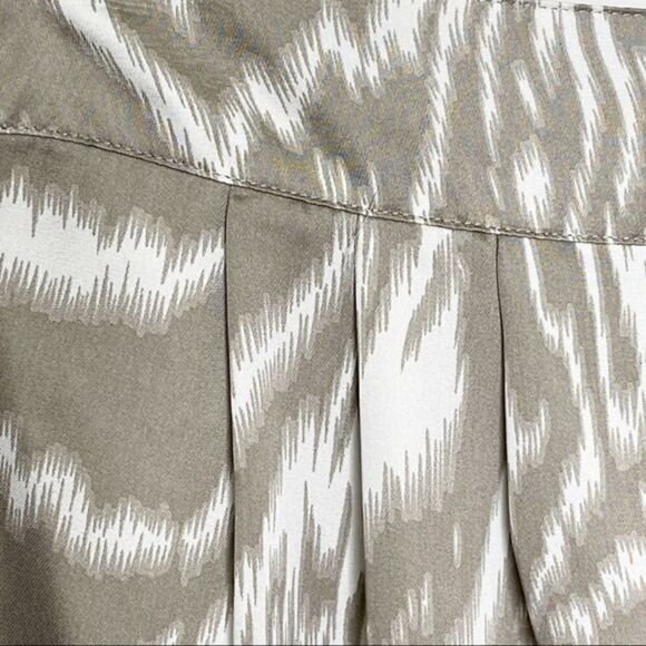 Bar lll Printed Shorts Size Medium - Picture 6 of 6